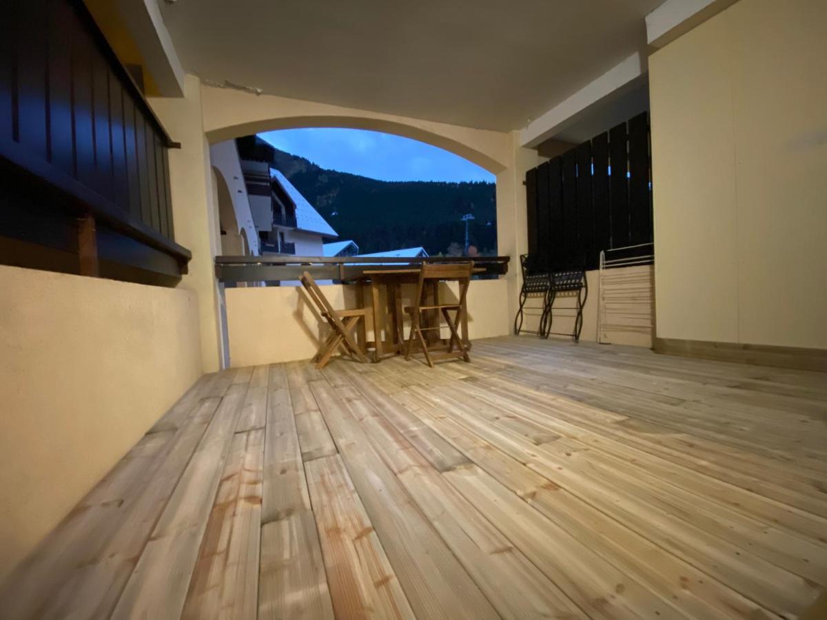 Poutran 2, Studio 4 Personnes Au Pied Des Pistes Avec Grande Terrasse Oz Bagian luar foto